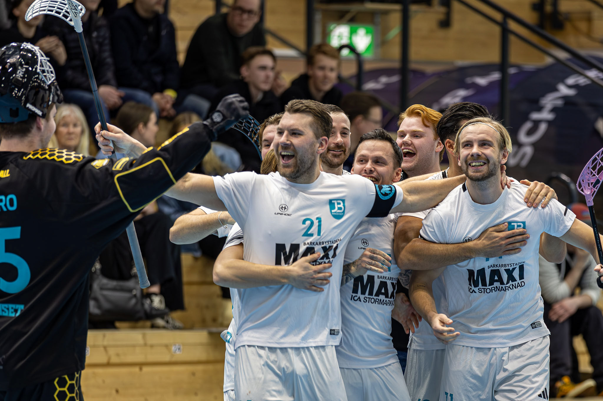 55115625210 E63daa87b6 O