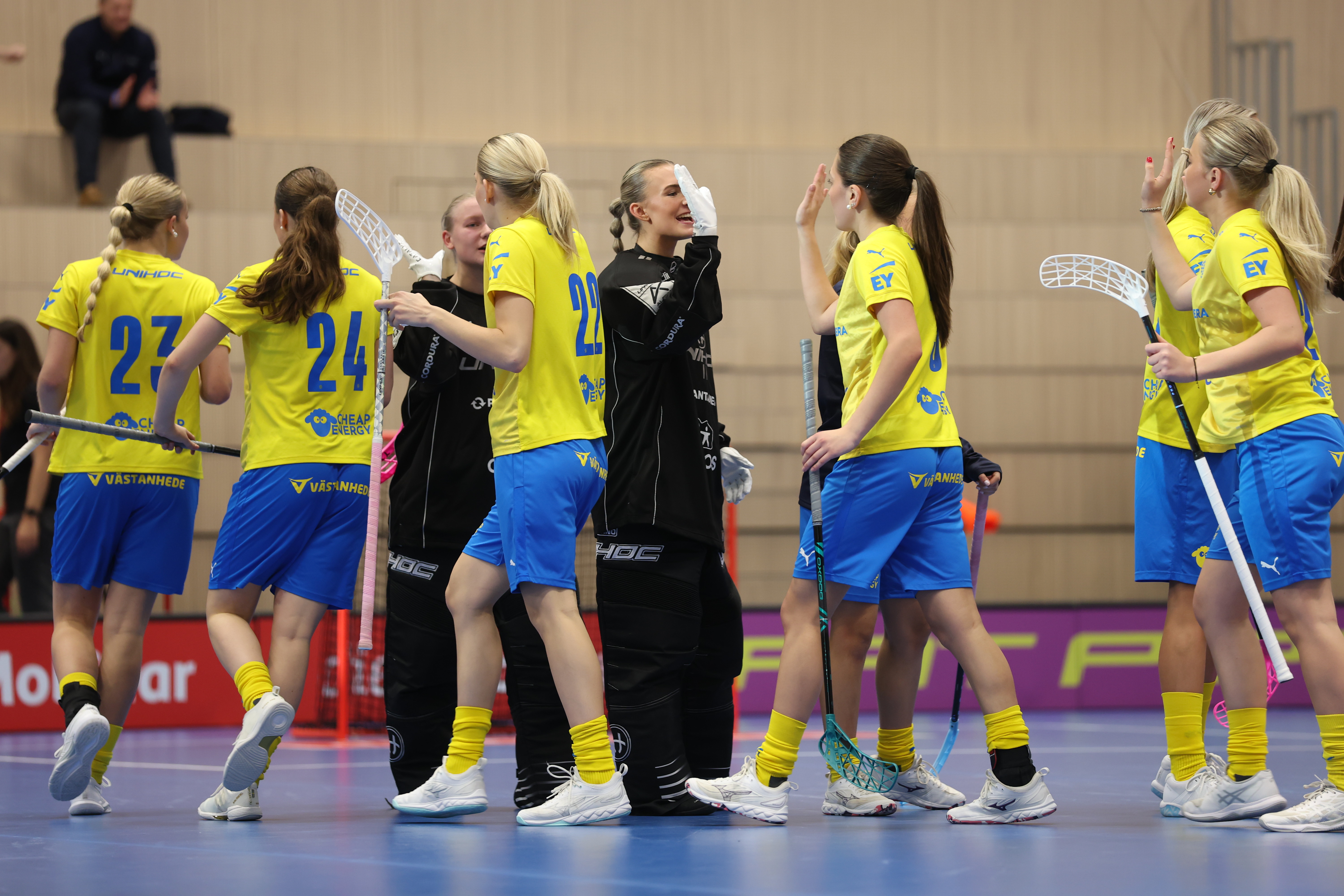 54860082287 B164c2ad21 6K